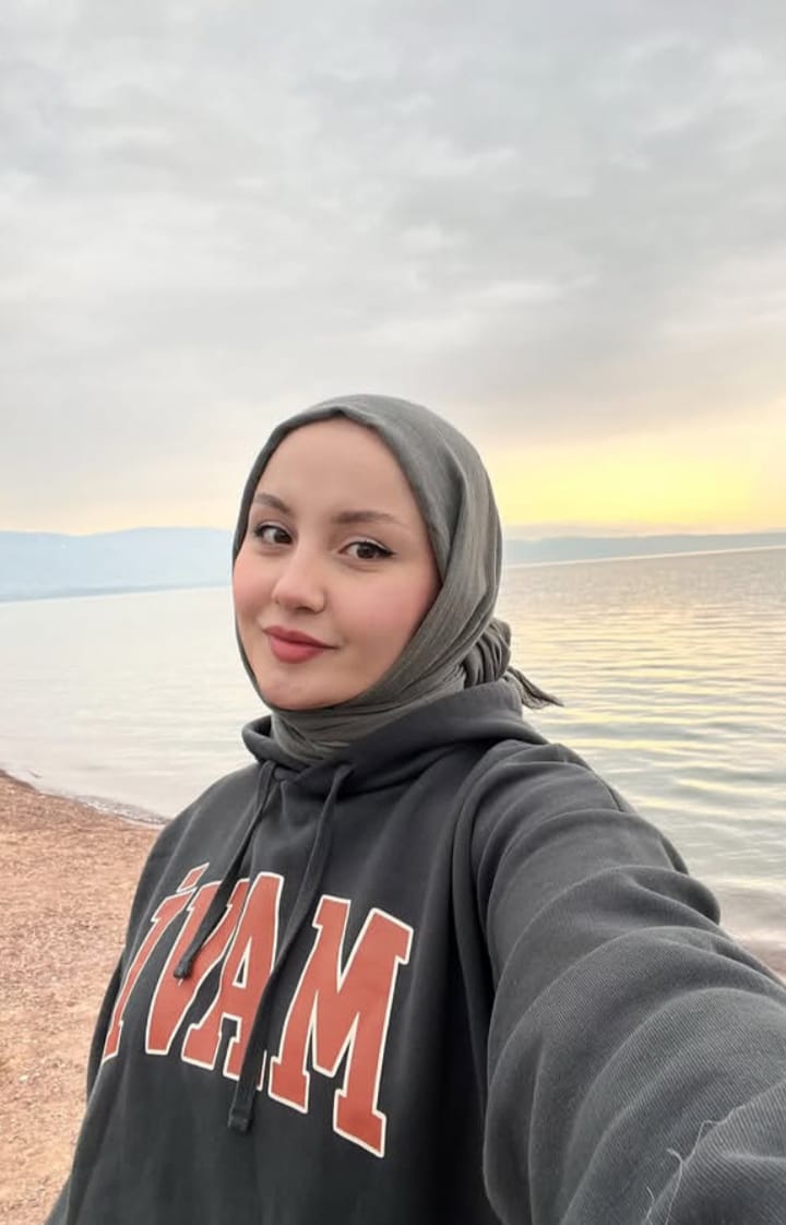 İçerenköy Aşkı Arayan Kadın Escort Neval